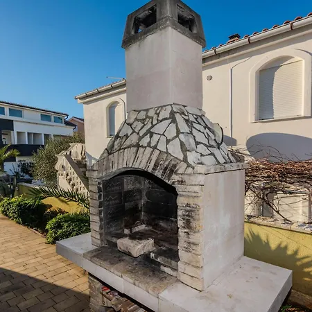 Appartamento Mahnet 3 By Interhome